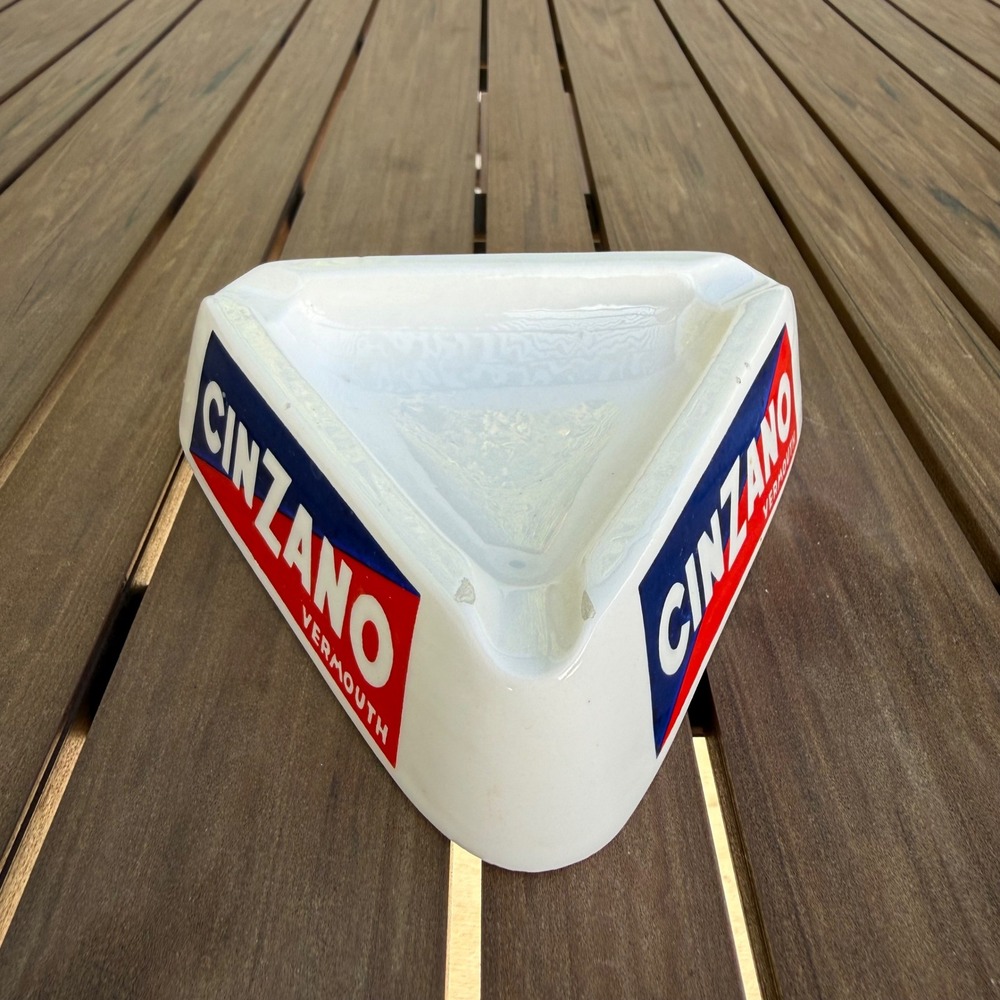 Vintage Cinzano Vermouth Ashtray Ceramic Triangular Made in Italy Piola Barware - Picture 2 of 5